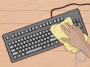 So reinigen und entfernen Sie eine klebrige Tastatur