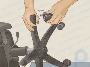 Cómo limpiar el interior y el exterior de las ruedas de las sillas de oficina
