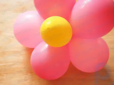 Dekoratif Balon Çiçekleri Nasıl Oluşturulur