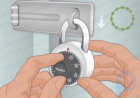 Step 5 Reapply tension to the shackle and continue turning the dial clockwise.