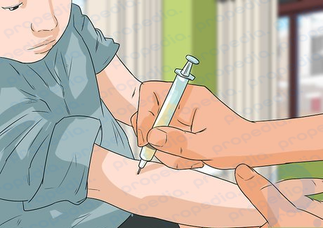 Step 4 Get your child allergy shots.