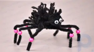 How to Make Spiders Out of Pipe Cleaners