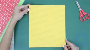 Comment fabriquer un chapeau Robin des Bois en papier
